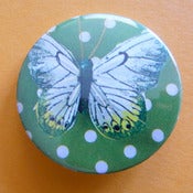 Image of BADGE MOTIF PAPILLON REF. 632