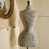 Image of Papillon Wasp Waisted Mannequin