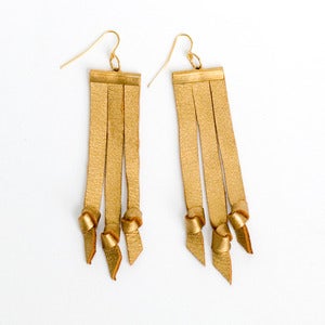 Image of knots of 3 earrings