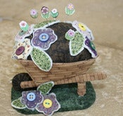 Image of Wheelbarrow Pincushion DL pattern