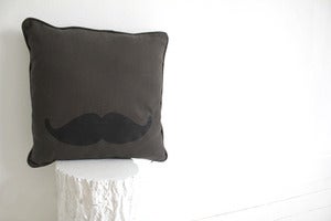 Image of Coussin MOustachitO!