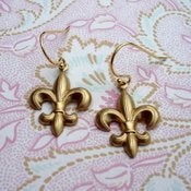 Image of fleur de lis
