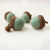 Image of ISLAND MINT Merino Wool Felted Acorns