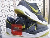 Image of Nike Air Assault Retro Size 9