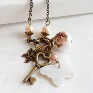 Image of Vintage Style Memento Necklace