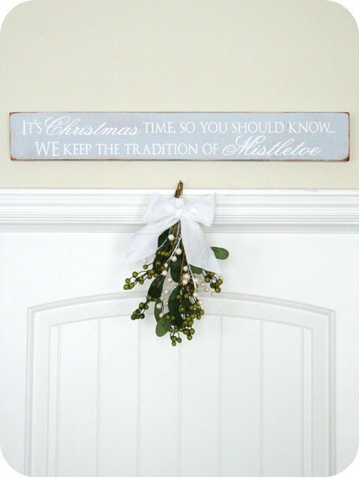 Image of Mistletoe Saying