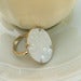 Image of Bague en Argent Sterling avec de la porcelaine V