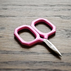 Image of Kelmscott Designs : Little Gems Fuschia Scissors