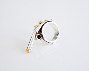 Image of Trumpet Seahorse Cannon Ring