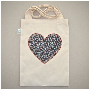 Image of Uthando Heart Bag