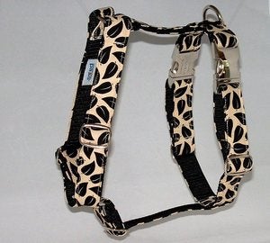 Image of Black and Tan Dog Harness in the category  on Uncommon Paws.