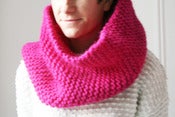 Image of handmade scarf / bufanda hecha a mano