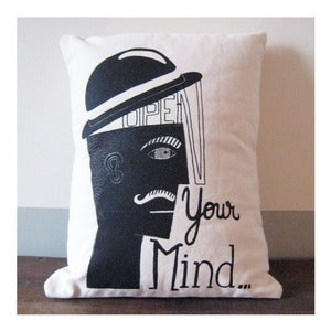 Image of Coussin "Open your mind"