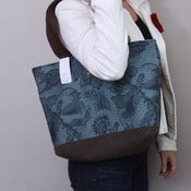 Image of blue flower tote