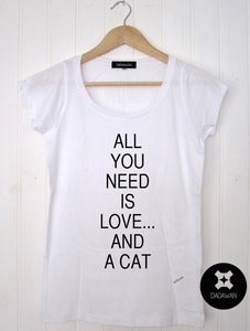 Image of T-shirt All you need is love... and a cat 