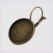Image of Boucles d'oreilles avec sertissage