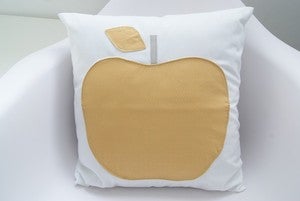 Image of Housse de Coussin pomme pois moutarde Créatrice Pomme Groseille