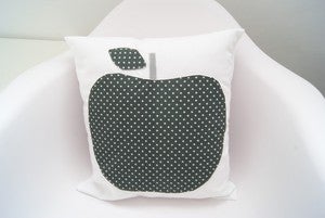 Image of Housse de Coussin pomme Etoile kaki foncé Créatrice Pomme Groseille
