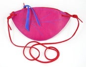 Image of fuschia little girl leaf pouch