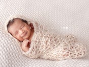 Image of Newborn Peanut Wrap - Tuft