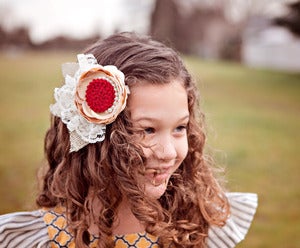 Image of The Lace and Pearls Flower Clip