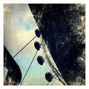 Image of Tess Gomm - iPods