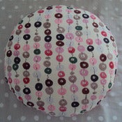 Image of Coussin rond " Perles roses " Dos Rose