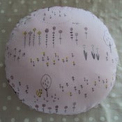 Image of Coussin rond " Ecureuil & Renard " Dos Mauve Rose