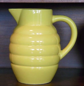 Image of PICHET EN CÉRAMIQUE VINTAGE REF.937
