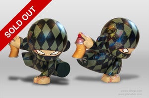 Image of Diamond Ninja in attack mode