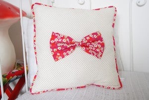 Image of Coussin Noeud Liberty By Mimosette 