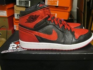 Image of Air Jordan I (1) Retro Hi "Nike Banned" *SOLD OUT*
