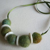 Image of Buttons & beads #4