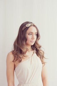 Image of Golden vintage rhinestone tiara - 026