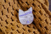 Image of Kitten Brooch - Stitchead