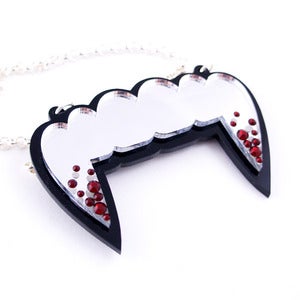 Image of Fangs Necklace