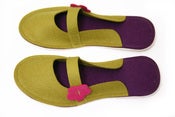 Image of Mustard Viola S