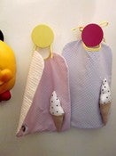 Image of bavoir gourmand et sa glace surprise * 2 coloris