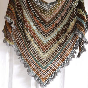 Image of Crochet Shawl In Gypsy Style in Maple Leaves