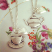Image of Tea cup & Tea pot