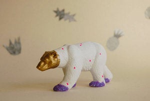 Image of polar bear//the strange planet