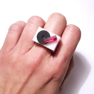 Image of turntable bloc ring [white]