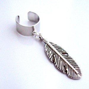 Image of Single Large Feather Earring Cuff