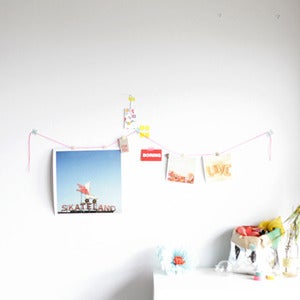 Image of string me along
