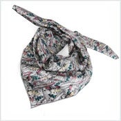 Image of Carré de soie tourterelle 68€ ***Épuisé***