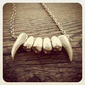 Image of The Demü Teeth Necklace 
