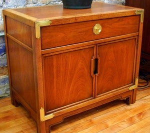 Image of DREXEL Chinoiserie Side Table