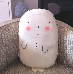 Image of Cojín-muñeco Ratolín/Pillow-doll