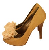 Image of Bridal Shoe Clips - Champagne and Pearls