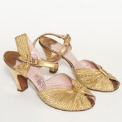 Image of GOLD MEDAL HEELS // 6.5